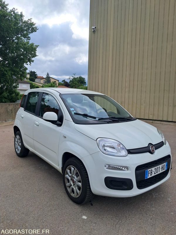 Fiat Panda FB-201-HQ - Kis furgon: 3 kép. Fiat Panda FB-201-HQ - Kis furgon: 3 kép.