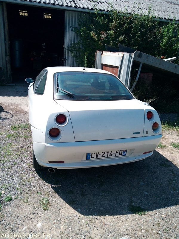 Fiat coupée 2.0L 20V - Autó: 4 kép. Fiat coupée 2.0L 20V - Autó: 4 kép.