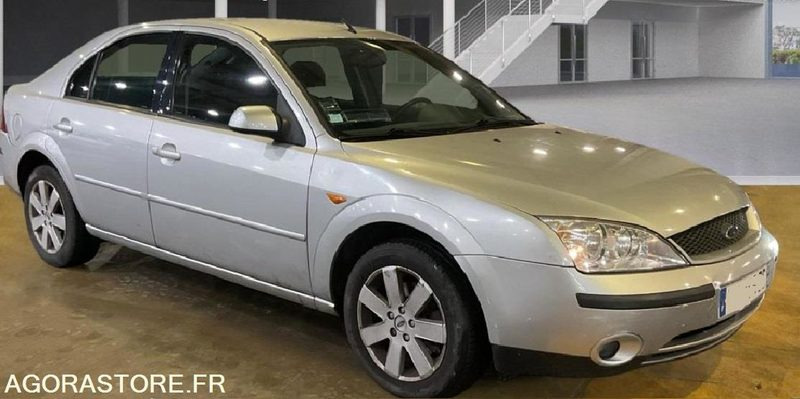 Ford Mondeo 1.8I - 125 GHIA .CT-OK passé et accepté pour 2 ans - Autó: 4 kép. Ford Mondeo 1.8I - 125 GHIA .CT-OK passé et accepté pour 2 ans - Autó: 4 kép.