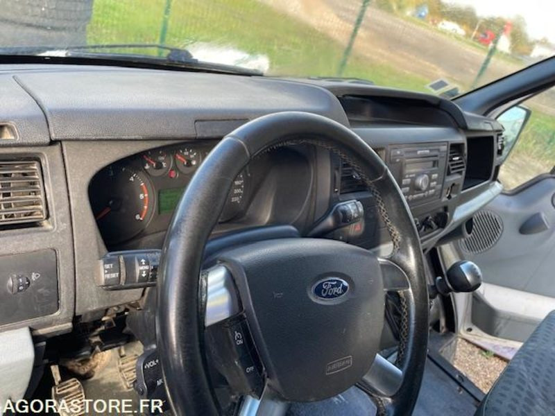 Ford Transit 2012 - Furgon: 2 kép. Ford Transit 2012 - Furgon: 2 kép.