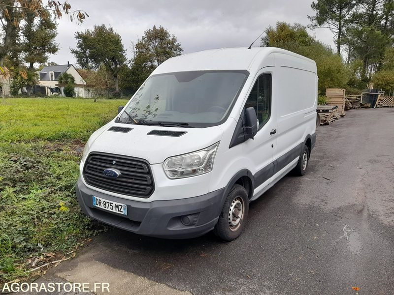 Ford Transit - 2015 - 104229 Kms - Furgon: 1 kép. Ford Transit - 2015 - 104229 Kms - Furgon: 1 kép.