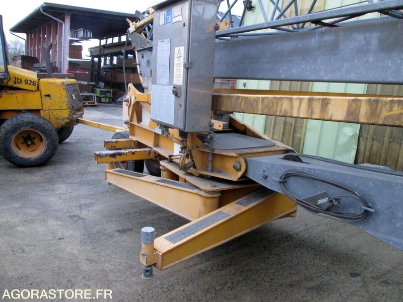 GRUE - POTAIN HD 10 A - TRES BON ETAT - Toronydaru: 4 kép. GRUE - POTAIN HD 10 A - TRES BON ETAT - Toronydaru: 4 kép.