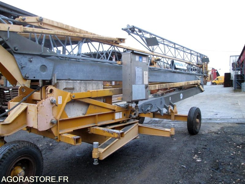 GRUE - POTAIN HD 10 A - TRES BON ETAT - Toronydaru: 1 kép. GRUE - POTAIN HD 10 A - TRES BON ETAT - Toronydaru: 1 kép.