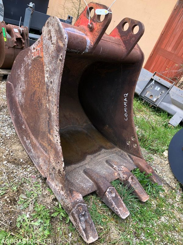 Godet CASE 110cm axes 60 et 75mm - Kotró kanál: 3 kép. Godet CASE 110cm axes 60 et 75mm - Kotró kanál: 3 kép.