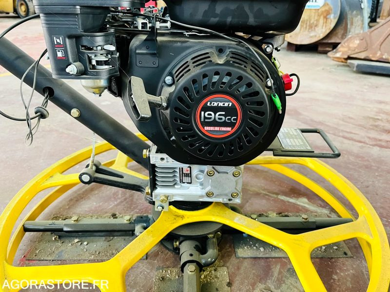 HELICOPTERE TRUELLE MECANIQUE POWER TROWEL SS-PT30 - ANNÉE 2020 ETAT NEUF - Betonsimító: 4 kép. HELICOPTERE TRUELLE MECANIQUE POWER TROWEL SS-PT30 - ANNÉE 2020 ETAT NEUF - Betonsimító: 4 kép.