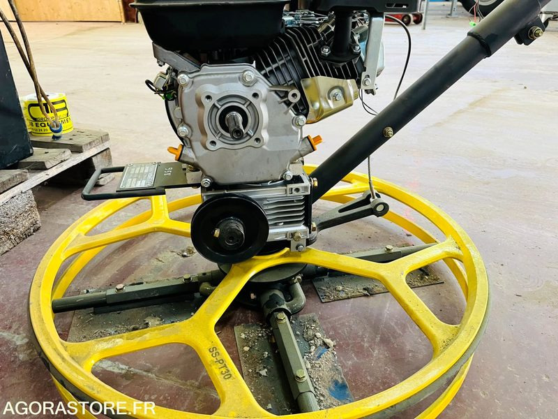 HELICOPTERE TRUELLE MECANIQUE POWER TROWEL SS-PT30 - ANNÉE 2020 ETAT NEUF - Betonsimító: 5 kép. HELICOPTERE TRUELLE MECANIQUE POWER TROWEL SS-PT30 - ANNÉE 2020 ETAT NEUF - Betonsimító: 5 kép.