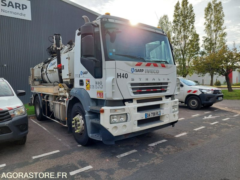 HYDROCUREUR IVECO - HUWER 2008 / 252196 KMS (VENTE EXPORT UNIQUEMENT) - Szippantós autó: 2 kép. HYDROCUREUR IVECO - HUWER 2008 / 252196 KMS (VENTE EXPORT UNIQUEMENT) - Szippantós autó: 2 kép.