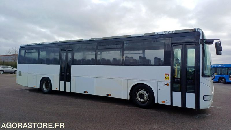 IRISBUS - RECREO - 2007 / 400780 KM - GE971ZS (7598) - Iskolabusz: 3 kép. IRISBUS - RECREO - 2007 / 400780 KM - GE971ZS (7598) - Iskolabusz: 3 kép.
