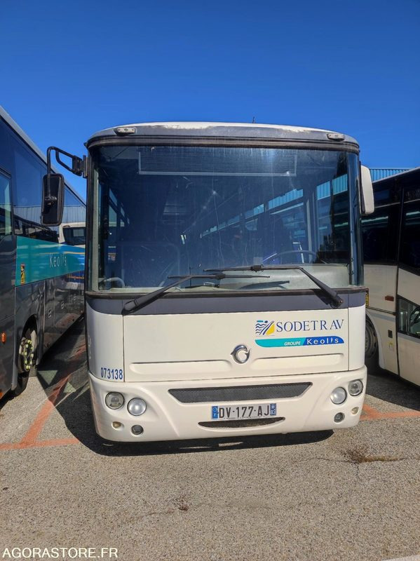 IVECO BUS AXER 12.80m N°073138 - Iskolabusz: 3 kép. IVECO BUS AXER 12.80m N°073138 - Iskolabusz: 3 kép.