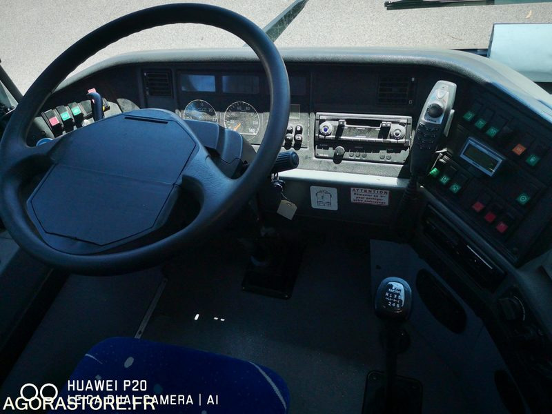 IVECO BUS RECREO 12.80m N°061026 - Iskolabusz: 5 kép. IVECO BUS RECREO 12.80m N°061026 - Iskolabusz: 5 kép.