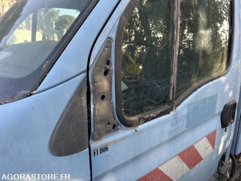 IVECO DAILY - 2009 - 142112KM - AB251ZN - Furgon: 4 kép. IVECO DAILY - 2009 - 142112KM - AB251ZN - Furgon: 4 kép.
