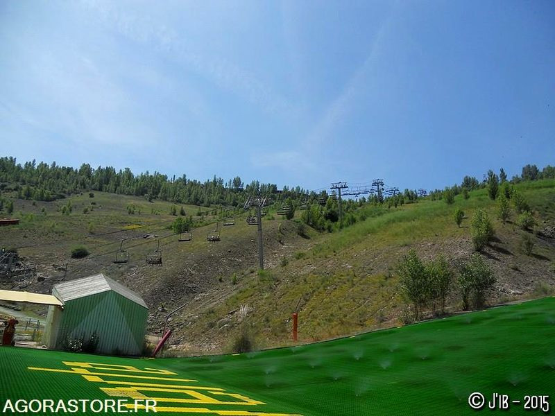 Installation "télésiège" - 2002 - Pomagalski - Szerszám/ Felszerelés: 1 kép. Installation "télésiège" - 2002 - Pomagalski - Szerszám/ Felszerelés: 1 kép.