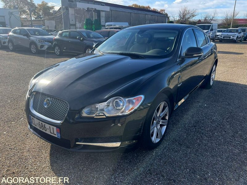 JAGUAR XF 3.0 D 240CH BOITE AUTO - 2011 - 123000KMS - Autó: 1 kép. JAGUAR XF 3.0 D 240CH BOITE AUTO - 2011 - 123000KMS - Autó: 1 kép.