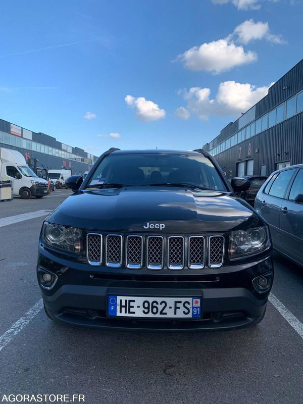 JEEP COMPASS LIMITED 2014 102852KM - Terepjáró/ SUV: 1 kép. JEEP COMPASS LIMITED 2014 102852KM - Terepjáró/ SUV: 1 kép.