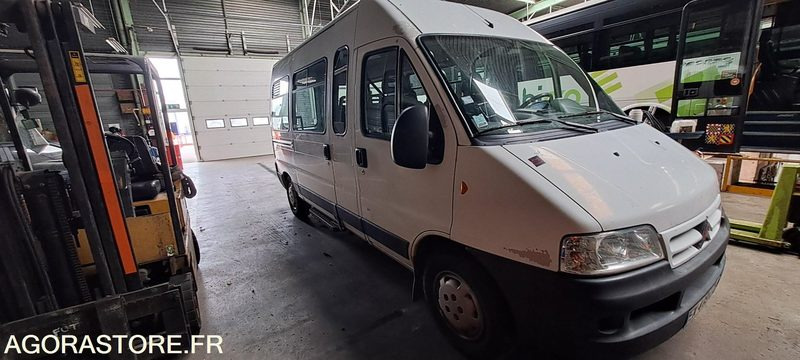JUMPER-CITROEN-N°94830 MEC 2006-329100km EK419LX - Minibusz, Kisbusz: 3 kép. JUMPER-CITROEN-N°94830 MEC 2006-329100km EK419LX - Minibusz, Kisbusz: 3 kép.