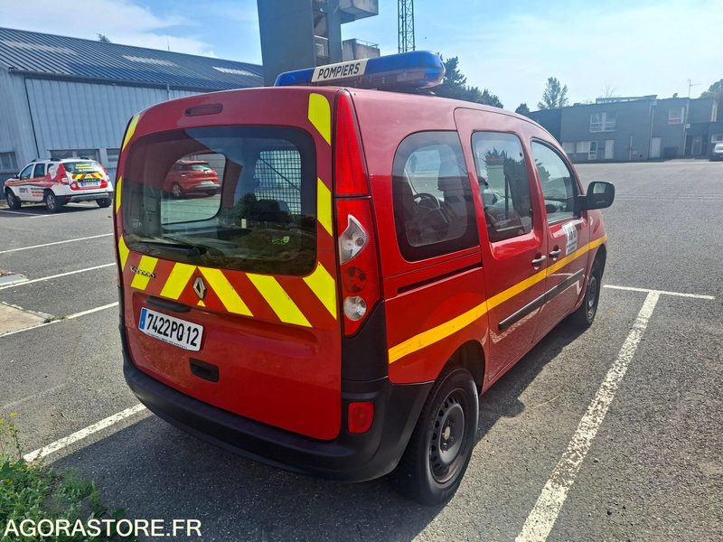 KANGOO D 7422 PQ 2008 - Autó: 3 kép. KANGOO D 7422 PQ 2008 - Autó: 3 kép.