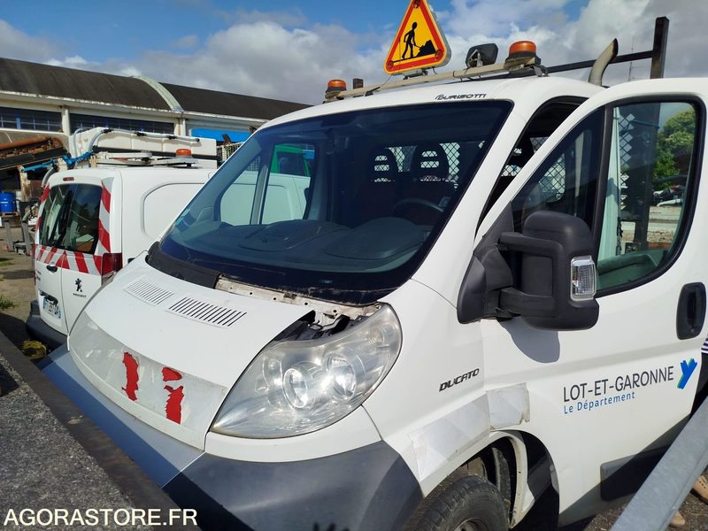 FIAT DUCATO - 2009 - 296660 KM - Kisteherautó: 1 kép. FIAT DUCATO - 2009 - 296660 KM - Kisteherautó: 1 kép.