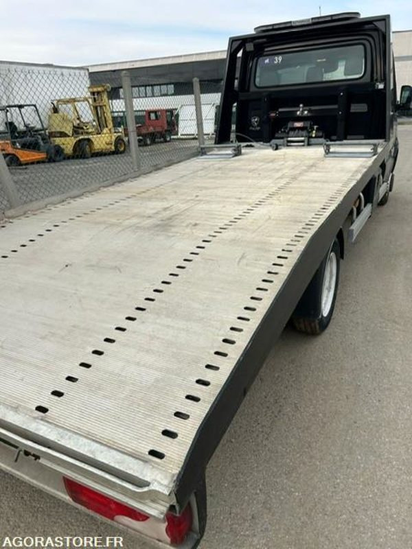 FOURGON PORTE VOITURE MERCEDES-BENZ SPRINTER 514 CDI 2021 98 000 KM - Kisteherautó: 2 kép. FOURGON PORTE VOITURE MERCEDES-BENZ SPRINTER 514 CDI 2021 98 000 KM - Kisteherautó: 2 kép.