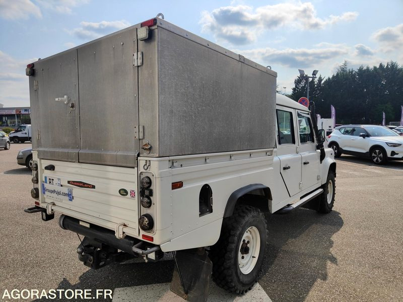LAND ROVER DEFENDER 130 MARK IV TD5 CREW CAB E - 240 000 KM - Autó: 4 kép. LAND ROVER DEFENDER 130 MARK IV TD5 CREW CAB E - 240 000 KM - Autó: 4 kép.