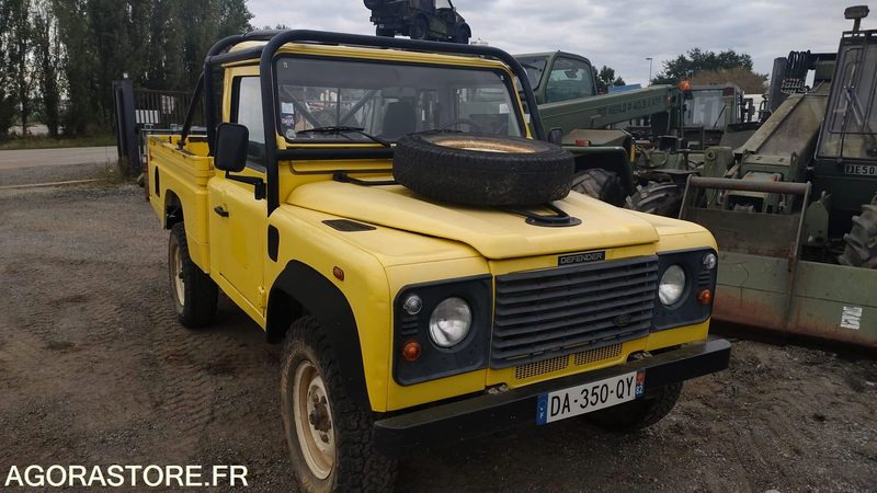 LAND ROVER DEFENDER - 2003 - 98879km - Autó: 1 kép. LAND ROVER DEFENDER - 2003 - 98879km - Autó: 1 kép.