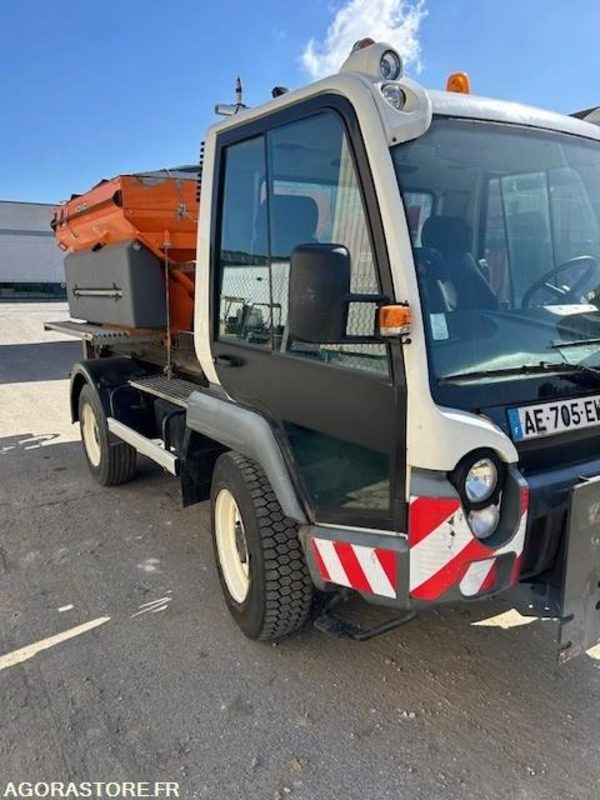 Hóeltakarító gép, Horgos rakodó teherautó LINDNER UNITRAC 102C AMPLIROLL + LAME + SALEUSE 2008 5050 HEURES: 6 kép.