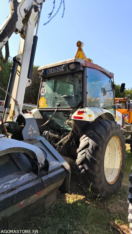 Lot Renault - Tracteur ergos 446 Roto 209 - 2009 et FAUCHEUSE NOREMAT VISIOBRA lízing Lot Renault - Tracteur ergos 446 Roto 209 - 2009 et FAUCHEUSE NOREMAT VISIOBRA: 14 kép.