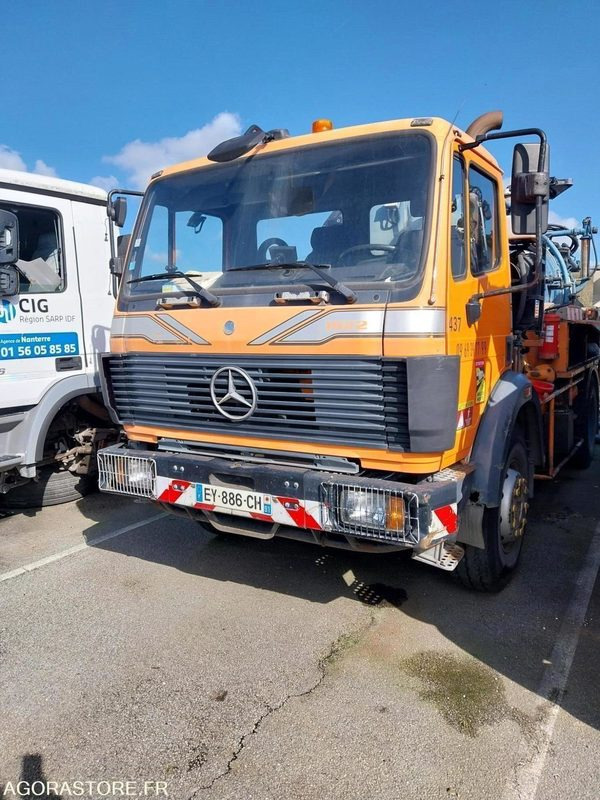 MERCEDES 1922 HUWER 1993 (922674Km) NON ROULANT EXPORT UNIQUEMENT - Szippantós autó: 2 kép. MERCEDES 1922 HUWER 1993 (922674Km) NON ROULANT EXPORT UNIQUEMENT - Szippantós autó: 2 kép.
