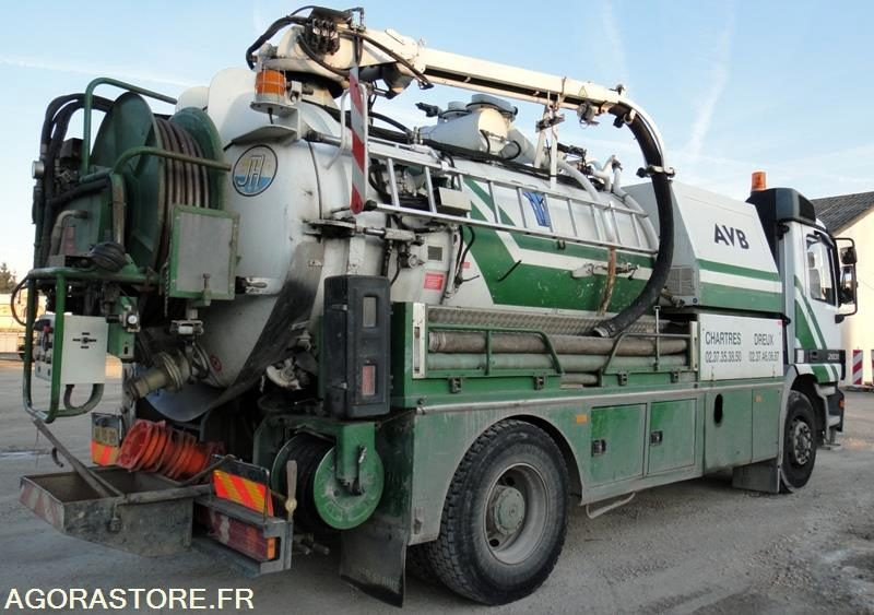 MERCEDES ACTROS 2031 Hydrocureur 2001 (475000KM) ROULANT Pb BV EXPORT UNIQUEMENT - Szippantós autó: 4 kép. MERCEDES ACTROS 2031 Hydrocureur 2001 (475000KM) ROULANT Pb BV EXPORT UNIQUEMENT - Szippantós autó: 4 kép.