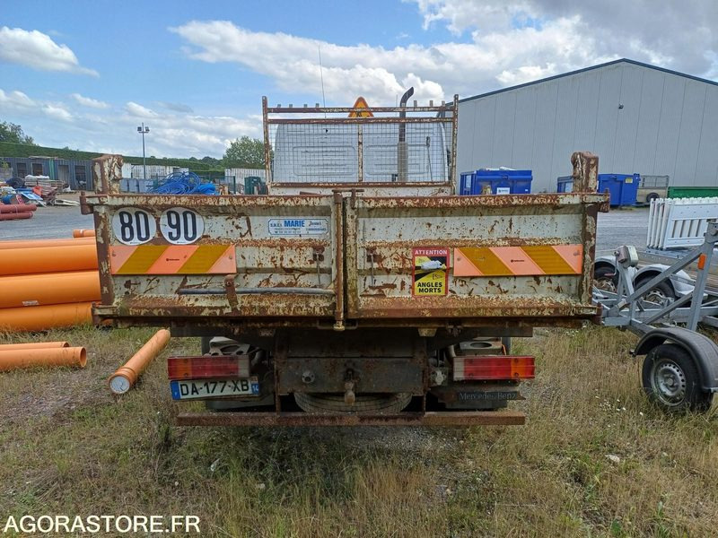 MERCEDES - ATEGO 815 - 2000 / 324 679 KM - DA177XB - Billenőplatós teherautó: 4 kép. MERCEDES - ATEGO 815 - 2000 / 324 679 KM - DA177XB - Billenőplatós teherautó: 4 kép.