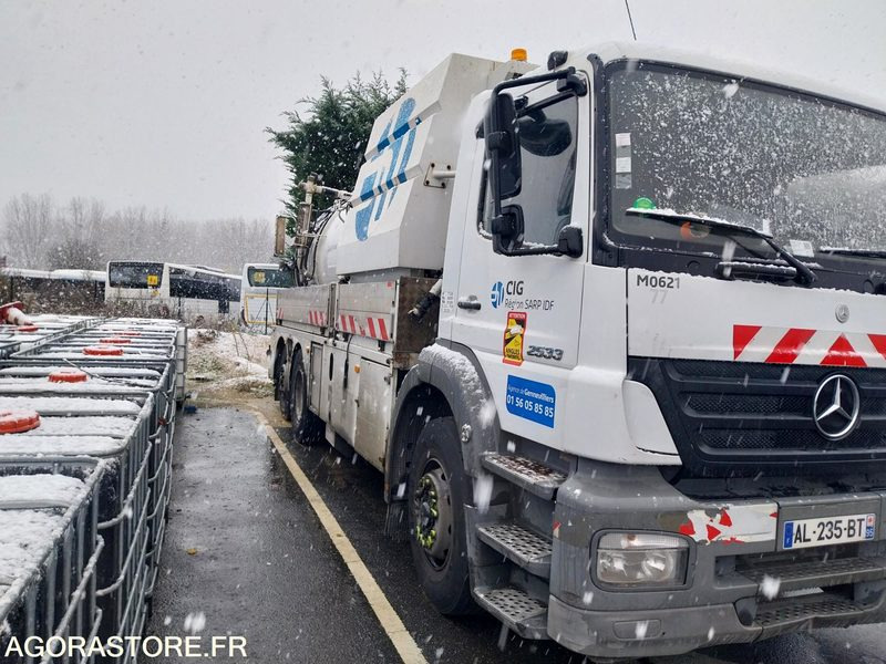 MERCEDES Actros HUWER 2006 (350000Km) NON ROULANT EXPORT UNIQUEMENT - Szippantós autó: 3 kép. MERCEDES Actros HUWER 2006 (350000Km) NON ROULANT EXPORT UNIQUEMENT - Szippantós autó: 3 kép.