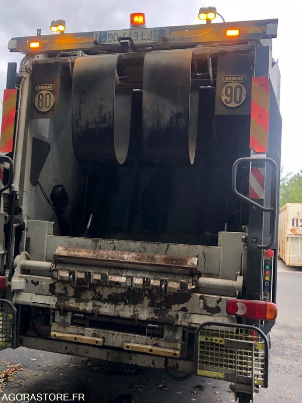 MERCEDES ECONIC (26t, 21 CV, 353 Cv, cabine bus, benne 23m3) - 138948 kms - 2018 - Szemetesautó: 4 kép. MERCEDES ECONIC (26t, 21 CV, 353 Cv, cabine bus, benne 23m3) - 138948 kms - 2018 - Szemetesautó: 4 kép.