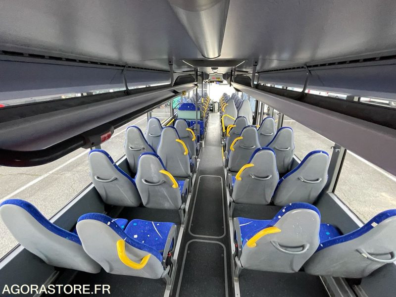 MERCEDES INTOURO 13m N°093019 - Iskolabusz: 5 kép. MERCEDES INTOURO 13m N°093019 - Iskolabusz: 5 kép.