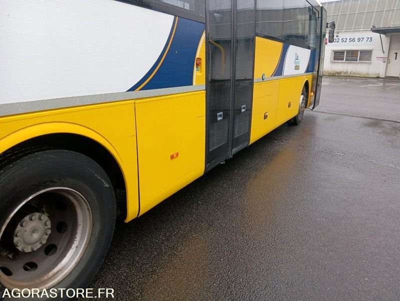 MERCEDES INTOURO N°083238 - Iskolabusz: 3 kép. MERCEDES INTOURO N°083238 - Iskolabusz: 3 kép.