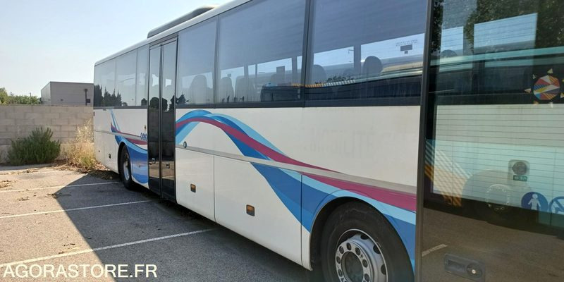 MERCEDES INTOURO N°093029 - Minibusz, Kisbusz: 4 kép. MERCEDES INTOURO N°093029 - Minibusz, Kisbusz: 4 kép.