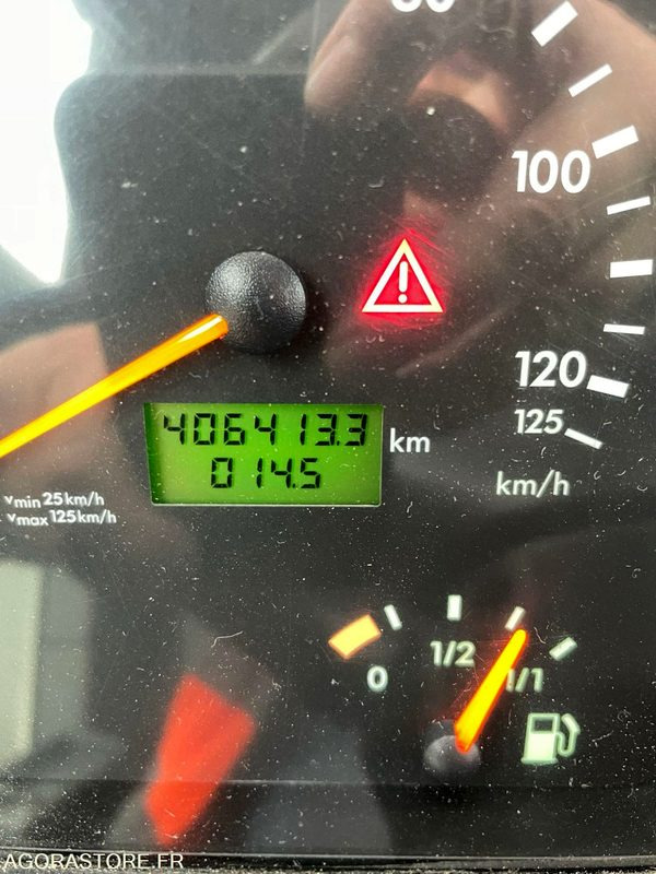 MERCEDES INTOURO N°093308 - Iskolabusz: 5 kép. MERCEDES INTOURO N°093308 - Iskolabusz: 5 kép.