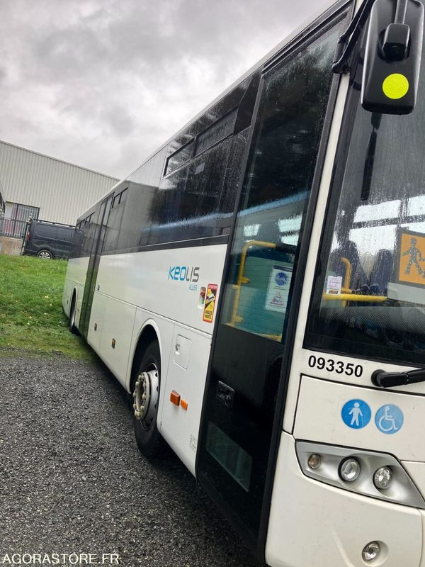 MERCEDES INTOURO N°093350 - Iskolabusz: 2 kép. MERCEDES INTOURO N°093350 - Iskolabusz: 2 kép.