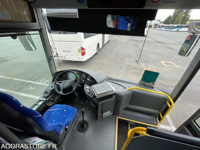 MERCEDES INTOURO N°093430 - Iskolabusz: 5 kép. MERCEDES INTOURO N°093430 - Iskolabusz: 5 kép.