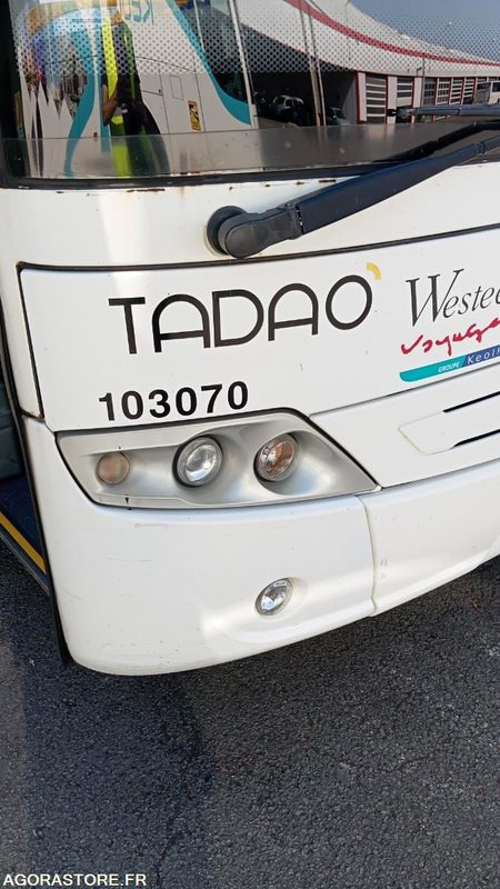 MERCEDES INTOURO N°103070 - Minibusz, Kisbusz: 4 kép. MERCEDES INTOURO N°103070 - Minibusz, Kisbusz: 4 kép.
