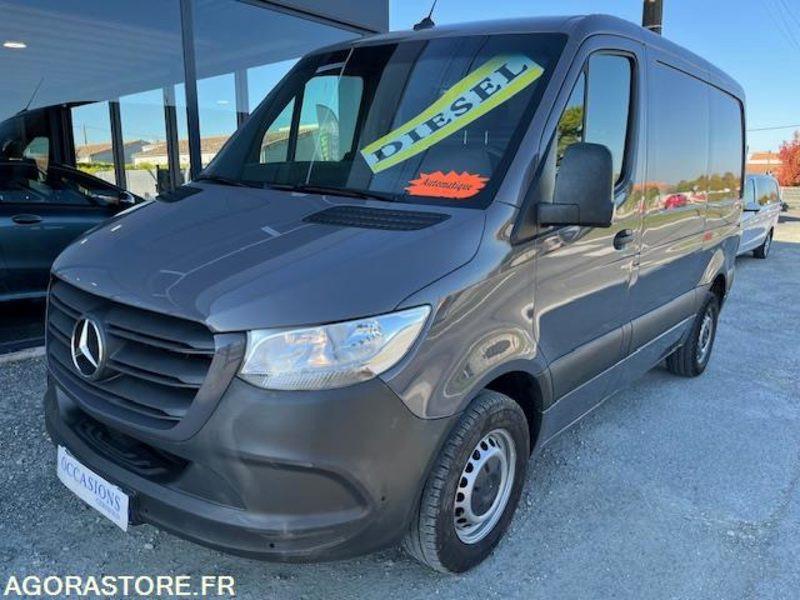MERCEDES SPRINTER 3 FOURGON 314 CDI 33 9G-TRONIC L1H1 3PLACES - Furgon: 1 kép. MERCEDES SPRINTER 3 FOURGON 314 CDI 33 9G-TRONIC L1H1 3PLACES - Furgon: 1 kép.