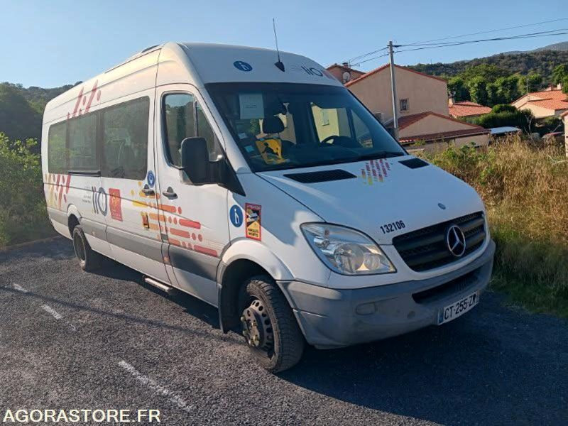 MERCEDES SPRINTER N°132106 - Minibusz, Kisbusz: 1 kép. MERCEDES SPRINTER N°132106 - Minibusz, Kisbusz: 1 kép.