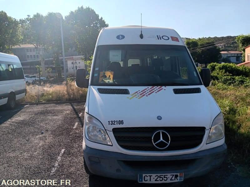 MERCEDES SPRINTER N°132106 - Minibusz, Kisbusz: 3 kép. MERCEDES SPRINTER N°132106 - Minibusz, Kisbusz: 3 kép.
