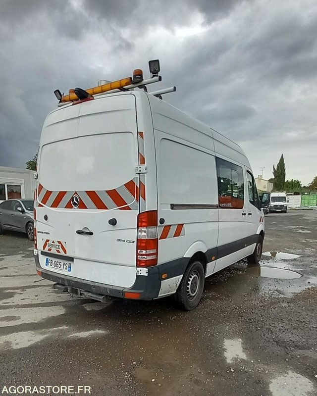 MERCEDES SPRINTER diesel - Année 2018 - 349.100km - Furgon: 4 kép. MERCEDES SPRINTER diesel - Année 2018 - 349.100km - Furgon: 4 kép.