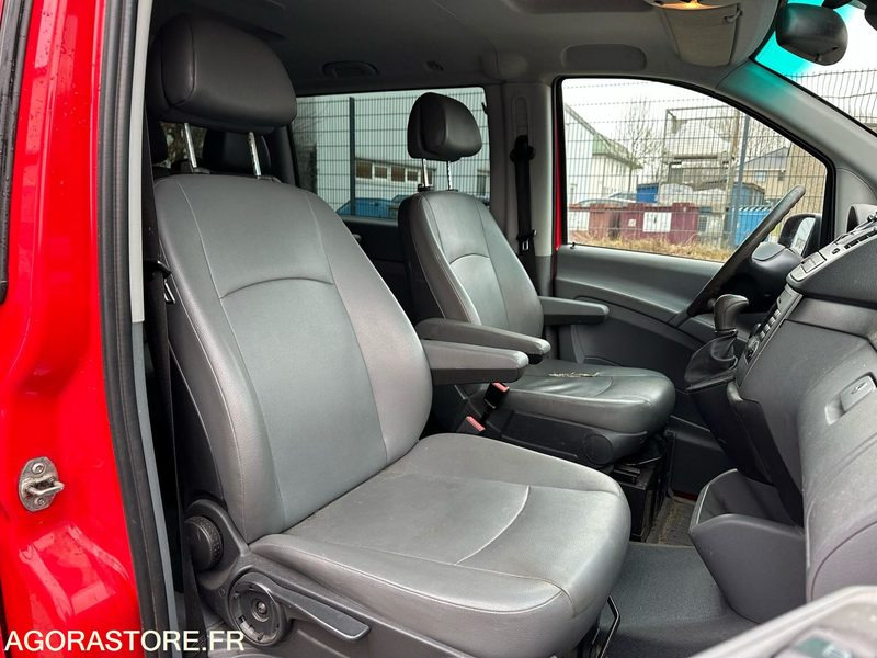 MERCEDES VITO 120 CDI - 2010 - Minibusz, Kisbusz: 5 kép. MERCEDES VITO 120 CDI - 2010 - Minibusz, Kisbusz: 5 kép.