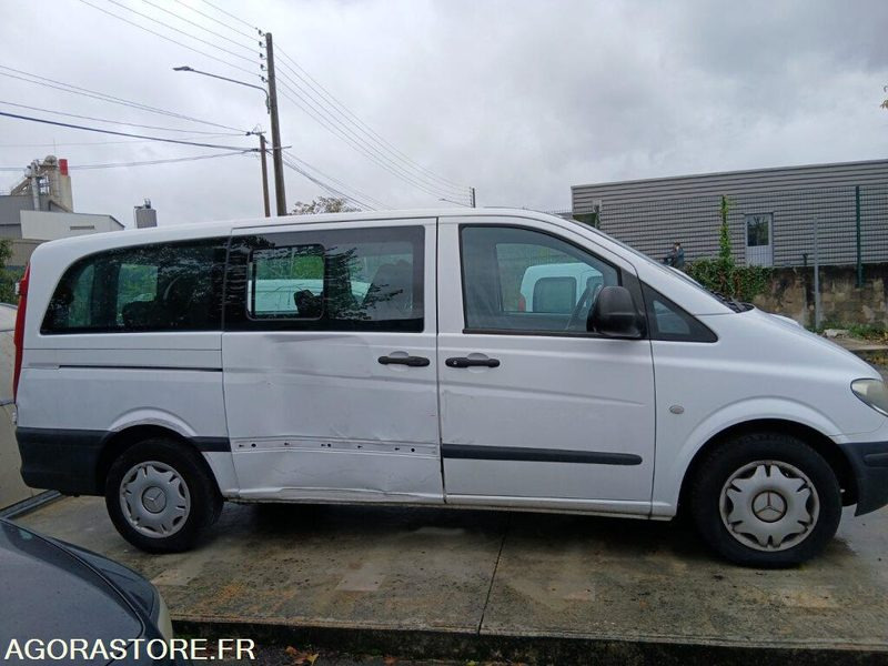 MERCEDES VITO - 2007 - 132342km - Minibusz, Kisbusz: 3 kép. MERCEDES VITO - 2007 - 132342km - Minibusz, Kisbusz: 3 kép.