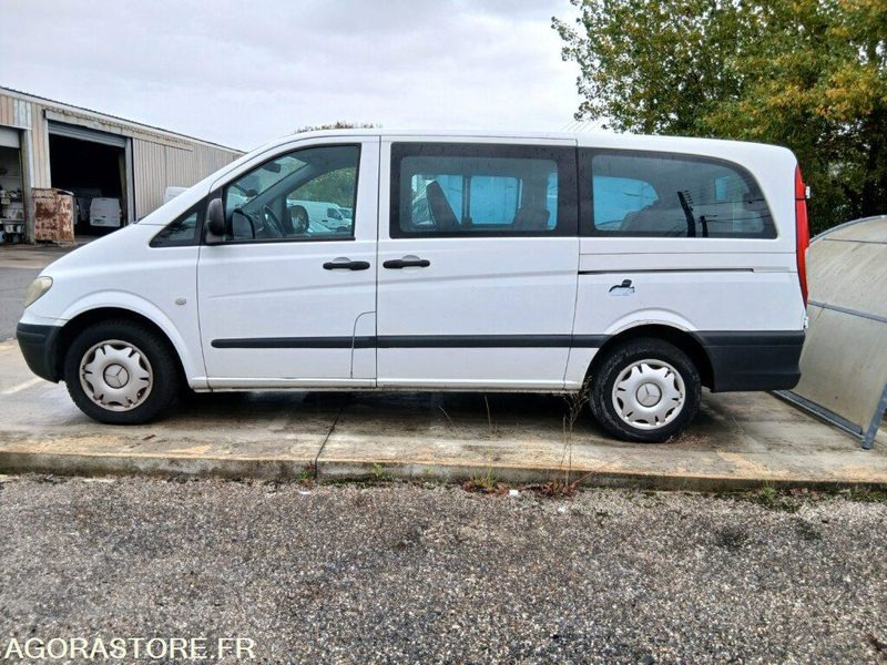 MERCEDES VITO - 2007 - 132342km - Minibusz, Kisbusz: 2 kép. MERCEDES VITO - 2007 - 132342km - Minibusz, Kisbusz: 2 kép.