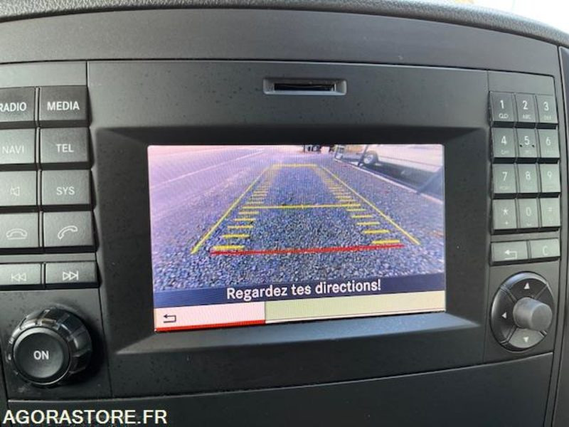 MERCEDES VITO FOURGON 116 CDI BLUETEC PROPULSION LONG 3 PLACES BV6 - Furgon: 3 kép. MERCEDES VITO FOURGON 116 CDI BLUETEC PROPULSION LONG 3 PLACES BV6 - Furgon: 3 kép.