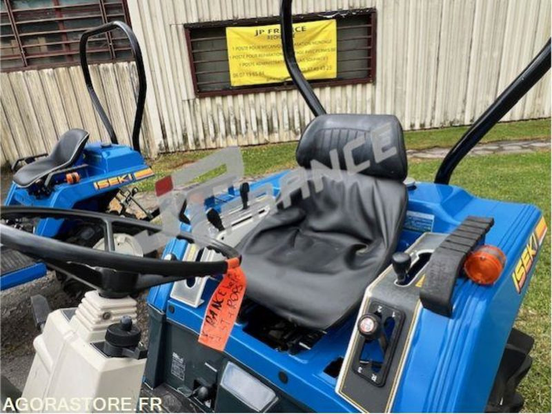 MICROTRACTEUR ISEKI 14 CV 4 ROUES MOTRICES DIESEL 1263H DANS L'ETAT ROULANT - Traktor: 3 kép. MICROTRACTEUR ISEKI 14 CV 4 ROUES MOTRICES DIESEL 1263H DANS L'ETAT ROULANT - Traktor: 3 kép.
