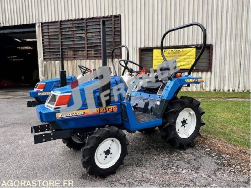 MICROTRACTEUR ISEKI 14 CV 4 ROUES MOTRICES DIESEL 1263H DANS L'ETAT ROULANT - Traktor: 1 kép. MICROTRACTEUR ISEKI 14 CV 4 ROUES MOTRICES DIESEL 1263H DANS L'ETAT ROULANT - Traktor: 1 kép.