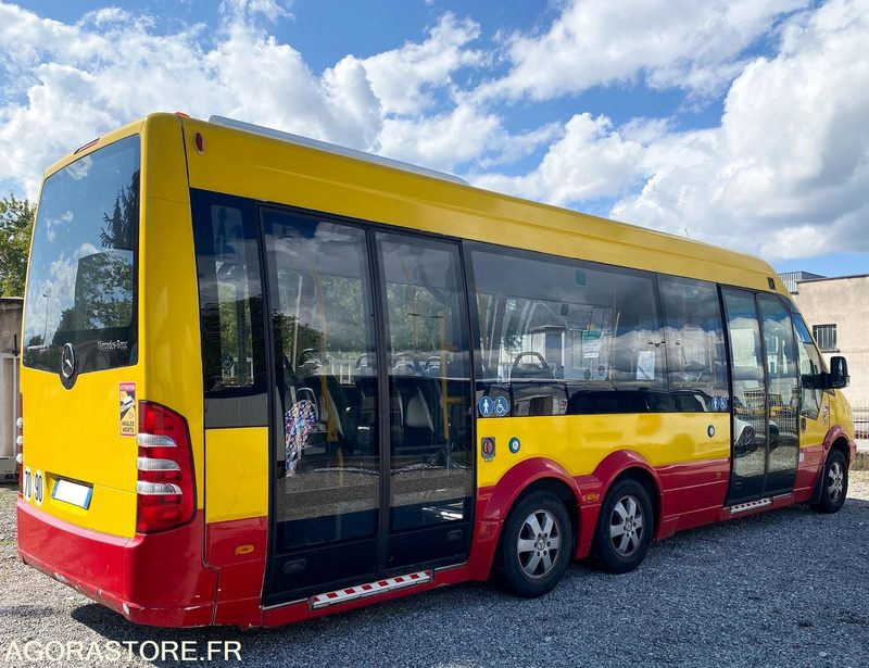 MINIBUS MERCEDES SPRINTER CITY 77 - 2015 - 159000km - Minibusz, Kisbusz: 4 kép. MINIBUS MERCEDES SPRINTER CITY 77 - 2015 - 159000km - Minibusz, Kisbusz: 4 kép.