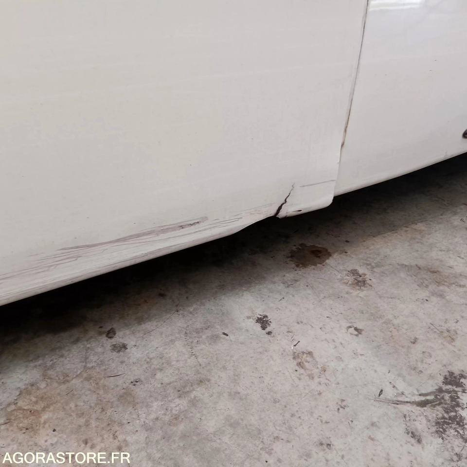 MINIBUS VEHIXEL CYTIOS N° 100762 MEC2016 172285KM EB-549-LT - Minibusz, Kisbusz: 3 kép. MINIBUS VEHIXEL CYTIOS N° 100762 MEC2016 172285KM EB-549-LT - Minibusz, Kisbusz: 3 kép.